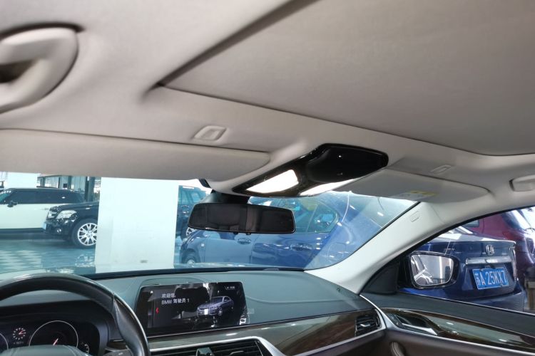 宝马5系 2019款 改款 525Li 豪华套装局部细节22