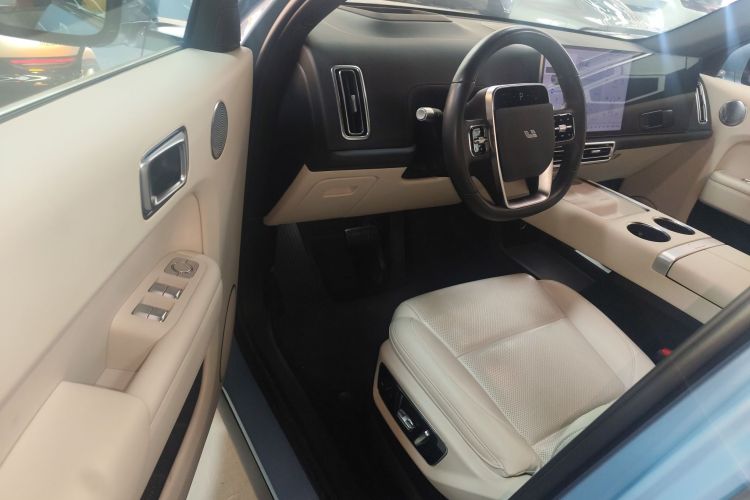 理想汽车 理想L7 2024款 Ultra中控内饰20