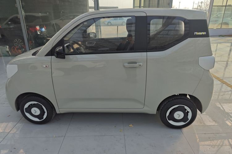 五菱汽车 宏光MINIEV 2024款 第三代 215km 青春版车身外观4