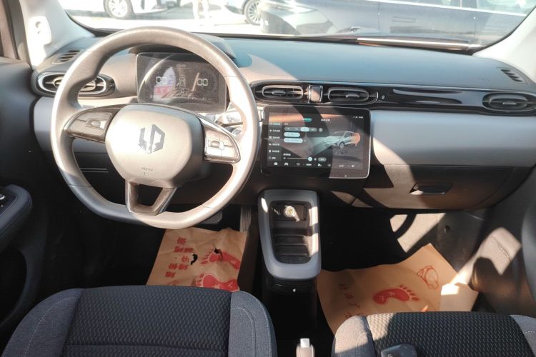 零跑汽车 零跑T03 2021款 400轻享版 三元锂中控内饰16