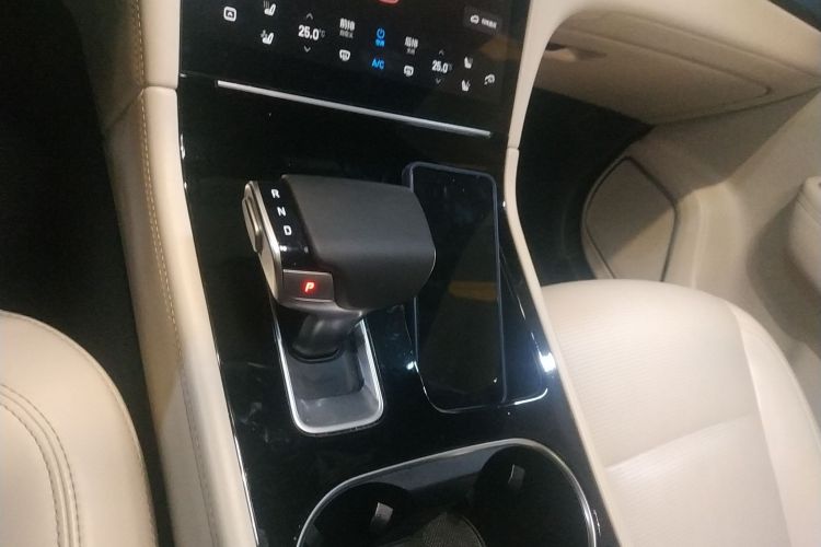 理想汽车 理想ONE 2021款 增程6座版中控内饰18