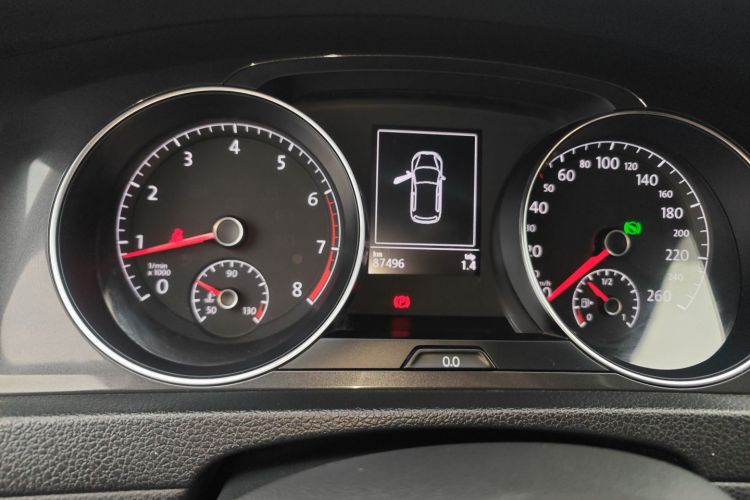 大众 高尔夫 2017款 1.6L 自动舒适百万辆纪念版中控内饰14