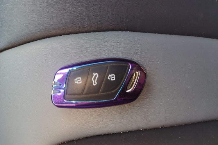 荣威 科莱威CLEVER 2022款 311km元气啵啵版中控内饰7001