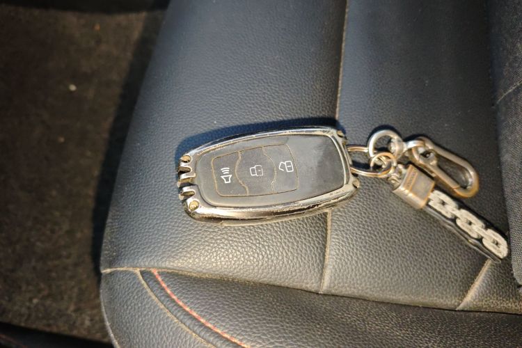 哈弗H6 2016款 升级版 1.5T 自动两驱精英型中控内饰11