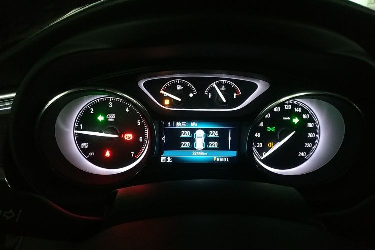 别克 昂科威 2021款 532T 两驱精英型局部细节14