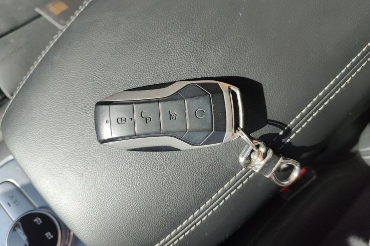 腾势X 2020款 PHEV经典版中控内饰11