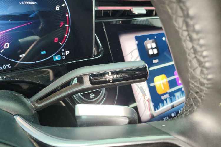 奔驰E级 2024款 E 300 L 豪华型中控内饰18