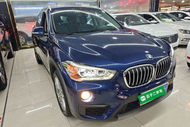 宝马X1 2019款 sDrive20Li 领先型车身外观6002