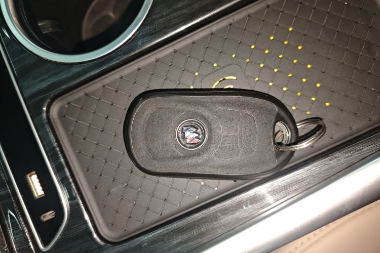 别克GL8 2022款 ES陆尊 653T 豪华型中控内饰11