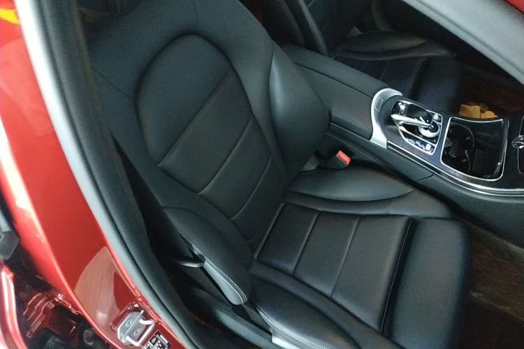 奔驰C级 2018款 C 200 L 运动版 成就特别版局部细节41