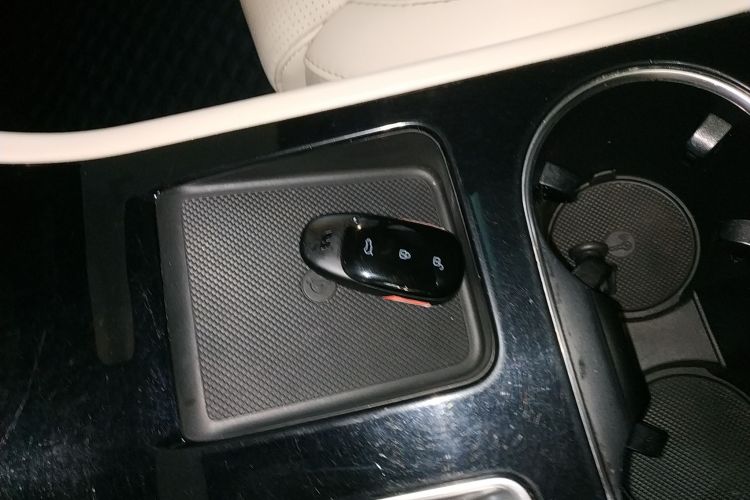 理想汽车 理想ONE 2021款 增程6座版中控内饰7001