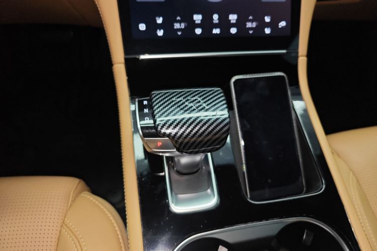 理想汽车 理想ONE 2021款 增程6座版中控内饰18