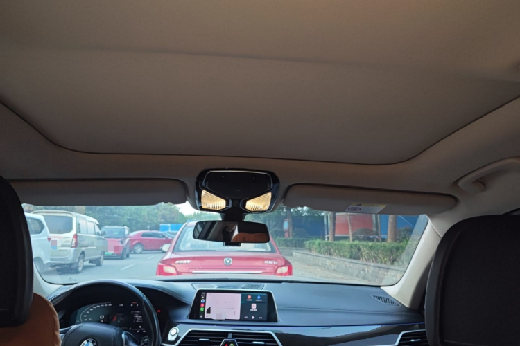 宝马7系 2019款 730Li 豪华套装局部细节22