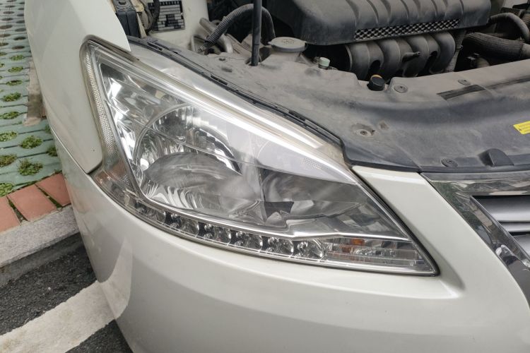 日产 轩逸 2014款 1.6XV CVT尊享版车身外观6006