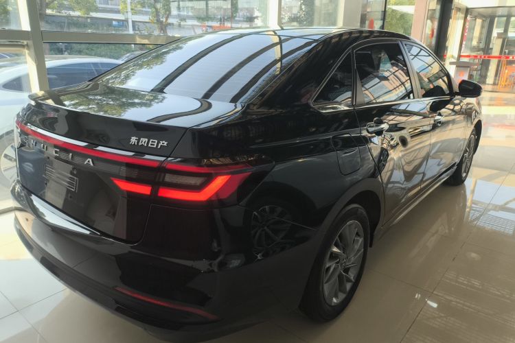 启辰D60 2023款 PLUS 1.6L XL CVT悦领版车身外观7