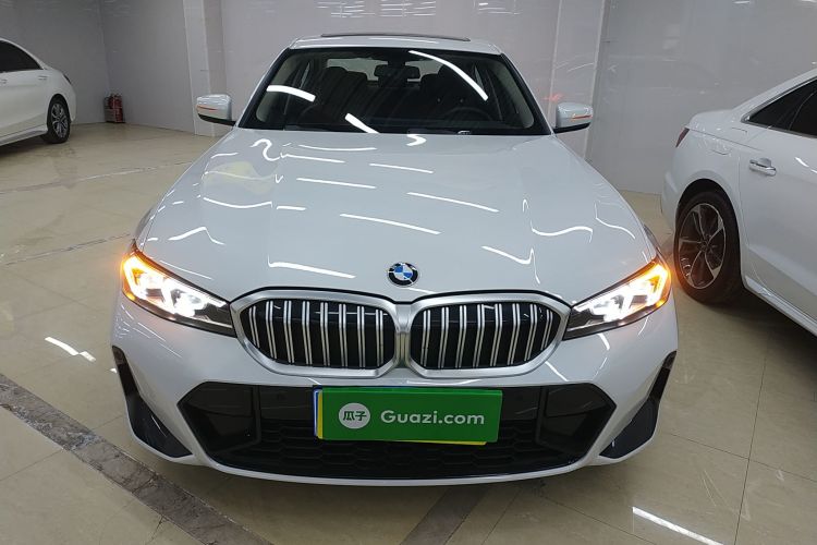 宝马3系 2023款 320Li M运动套装车身外观2