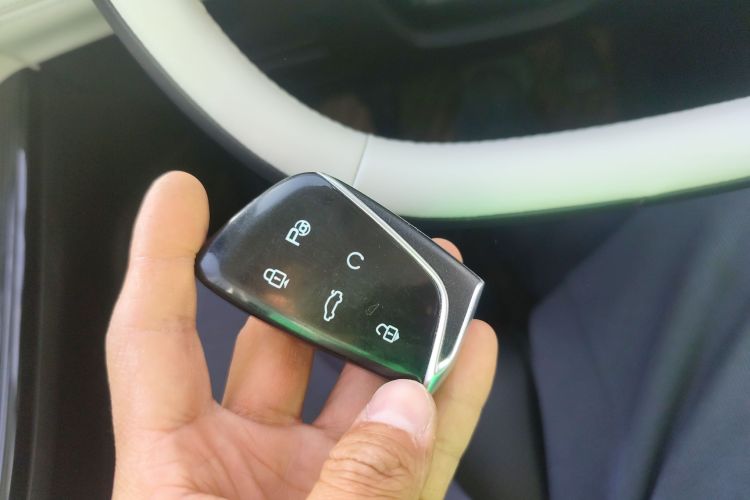 东风风神 皓瀚 2023款 DH-i 1.5T 尊贵版中控内饰7001