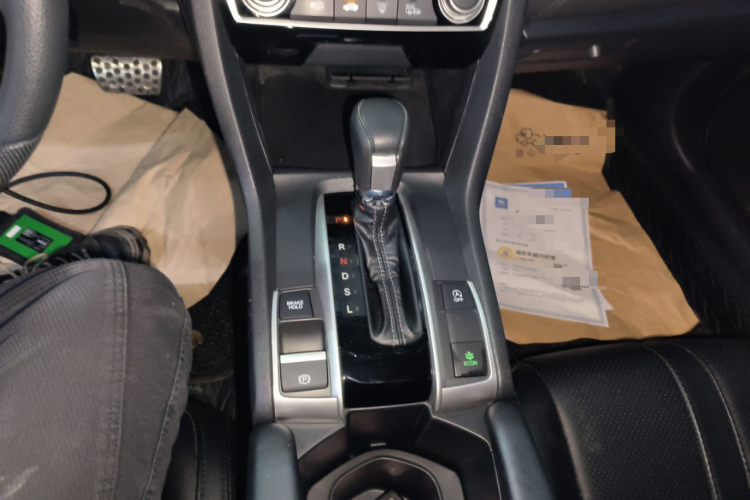 本田 思域 2019款 220TURBO CVT燃动版 国VI中控内饰18