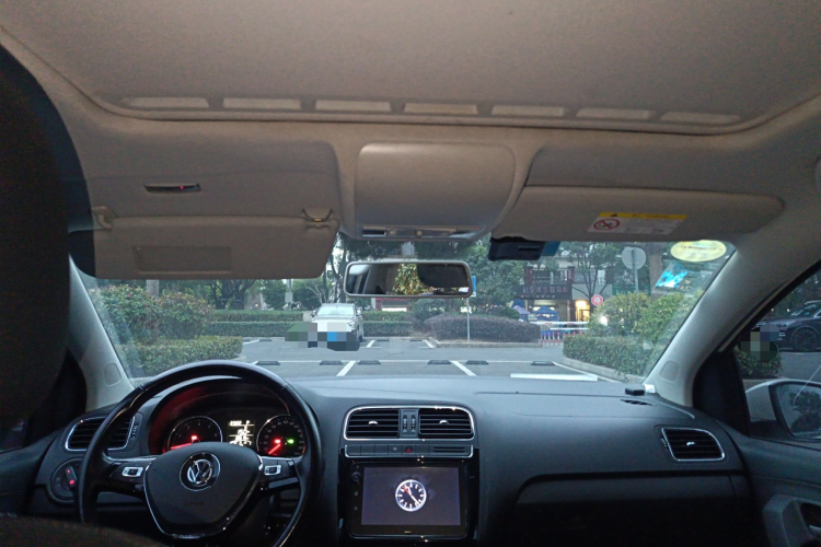 大众 Polo 2016款 1.6L 自动舒适型局部细节22