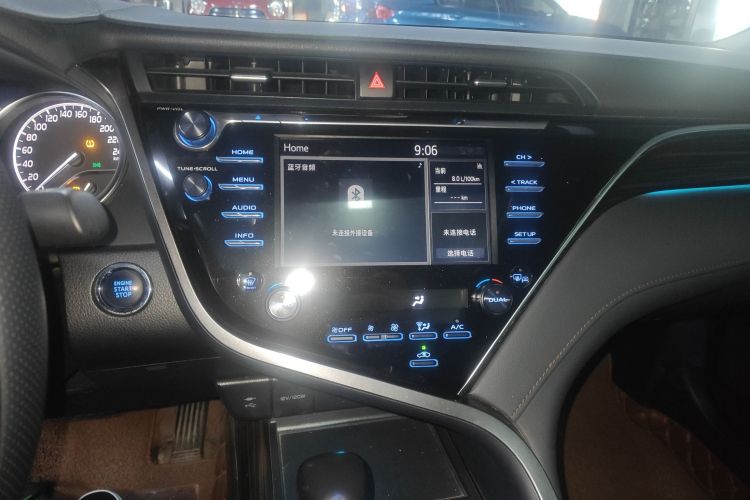 丰田 凯美瑞 2018款 2.5G 豪华版中控内饰16