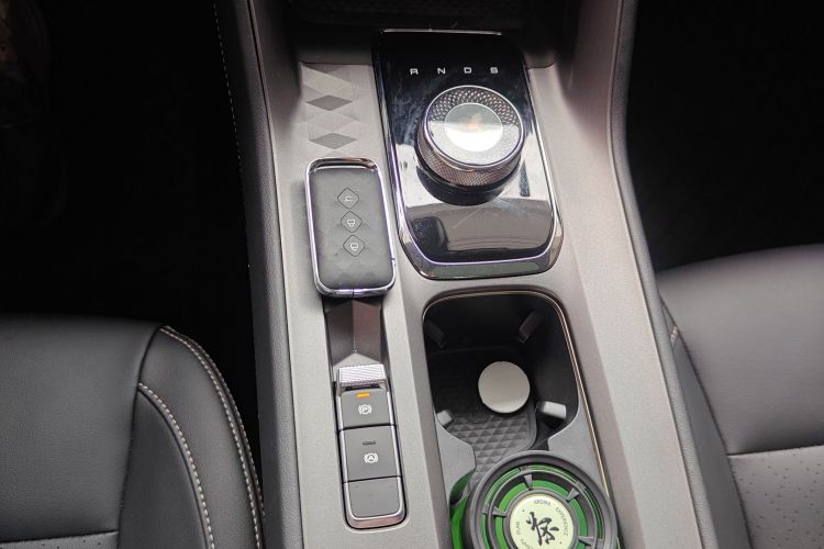 五菱汽车 五菱星云 2023款 2.0L DHT 旗舰版局部细节18