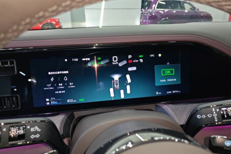 腾势Z9GT 2024款 1100四驱Ultra版局部细节14