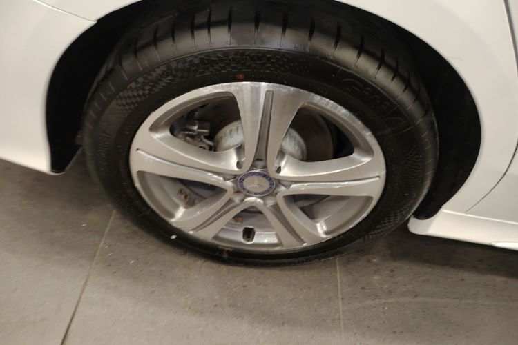 奔驰C级 2019款 改款 C 260 L 运动版车身外观56