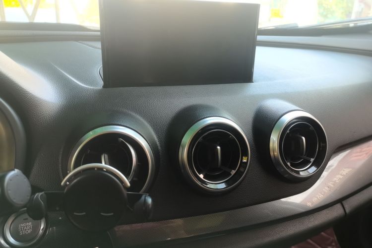 魏牌 VV7 2017款 2.0T 旗舰型局部细节16