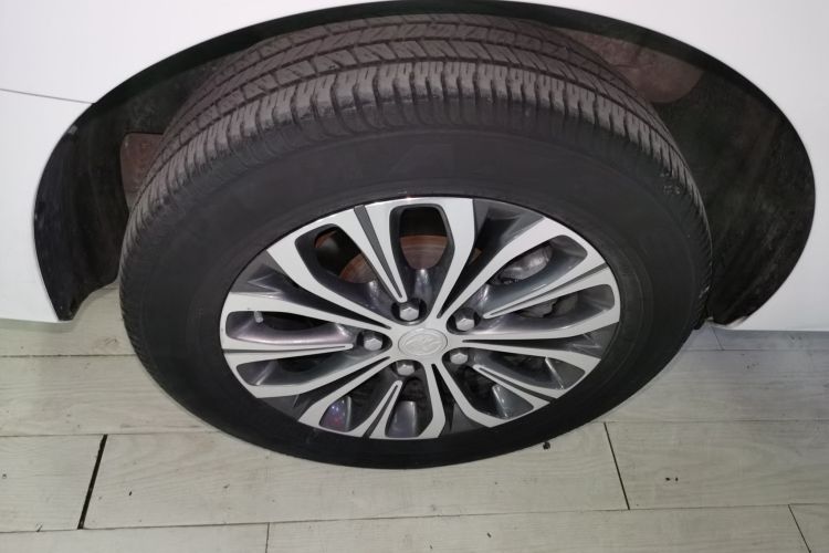 别克GL8 2021款 陆上公务舱 652T 豪华型车身外观6008