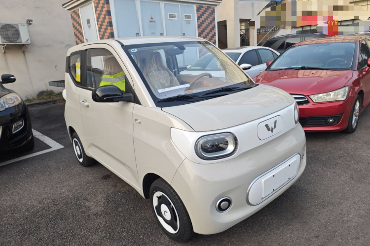 五菱汽车 宏光MINIEV 2024款 第三代 215km 青春版车身外观3