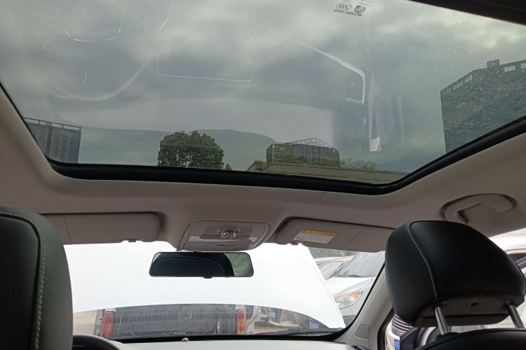 荣威RX5 2019款 20T 两驱手动4G互联铂金版中控内饰22