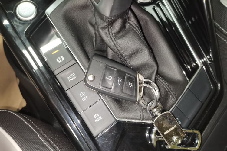 大众 探岳 2023款 330TSI 两驱R-Line高能版中控内饰11