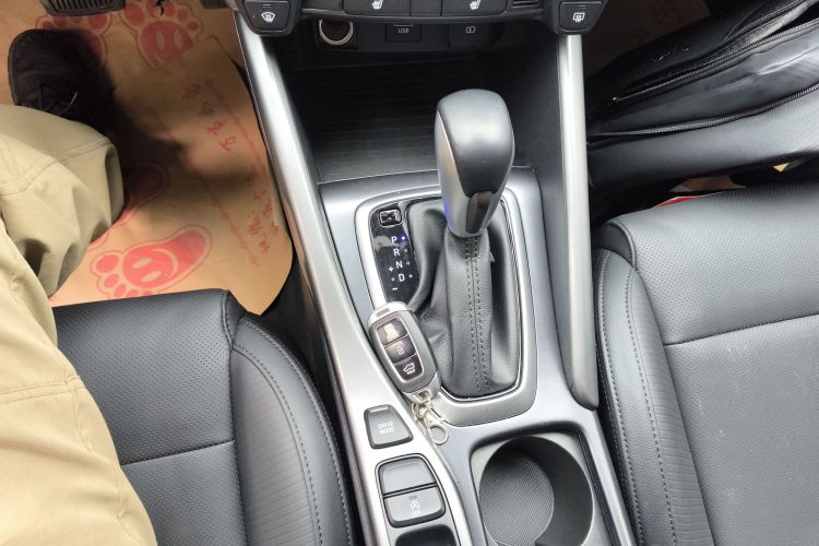 现代 菲斯塔 2021款 280TGDi DLX豪华版局部细节18