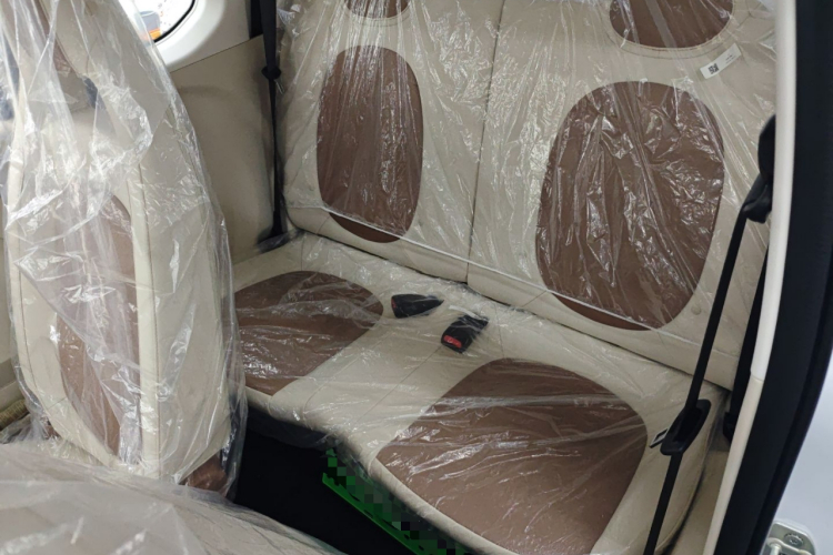 奔腾小马 2026款 222km 炫彩马中控内饰21