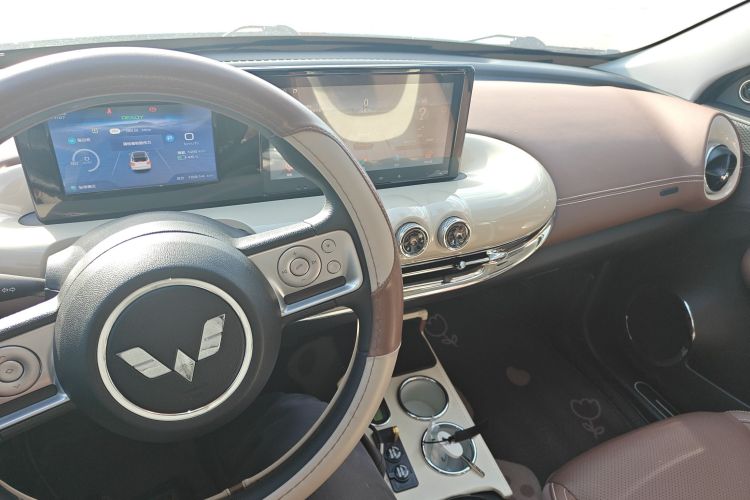 五菱汽车 五菱缤果 2023款 333km 悦享款中控内饰12