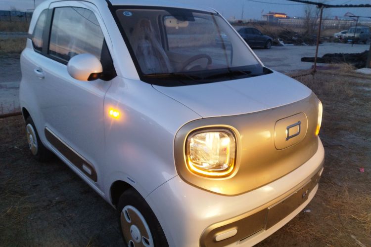 奔腾小马 2026款 222km 萌趣马 Plus车身外观3