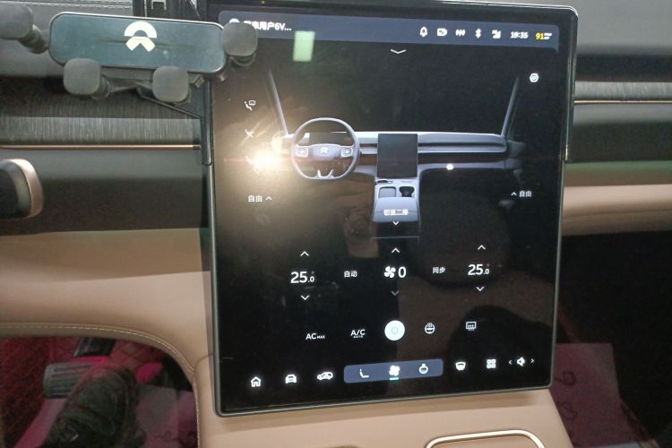 蔚来ES6 2023款 75kWh中控内饰16