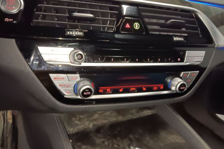 宝马6系GT 2021款 630i M运动套装中控内饰16