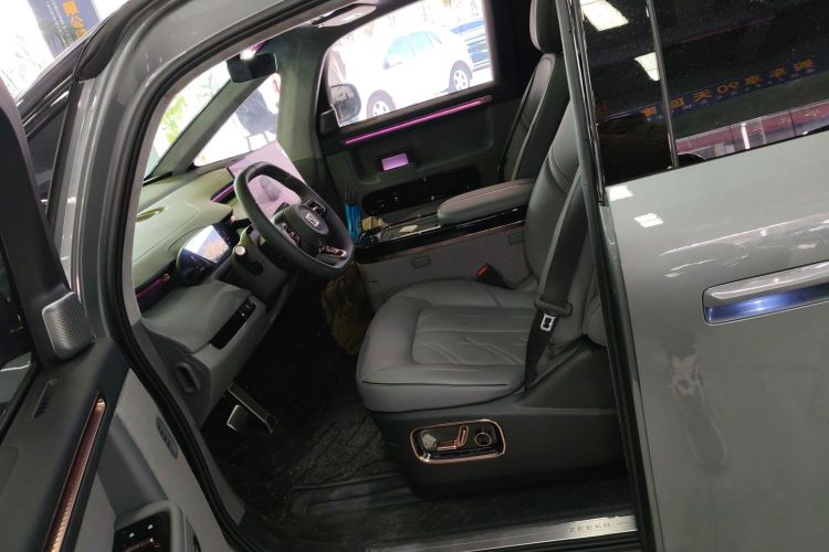 极氪MIX 2025款 智驾版局部细节19