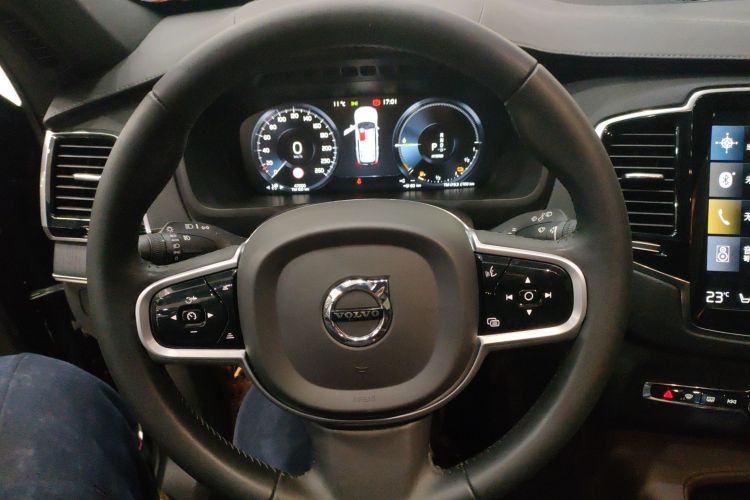 沃尔沃XC90新能源 2022款 E驱混动 T8 智尊豪华版 7座中控内饰13