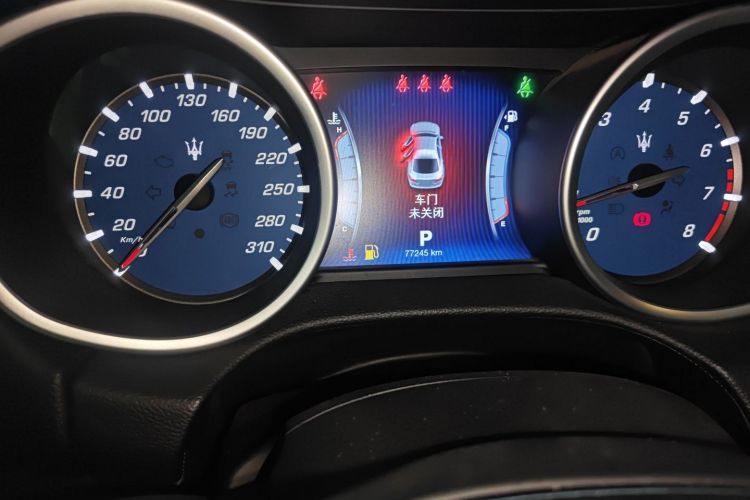 玛莎拉蒂 Ghibli 2014款 3.0T 标准版中控内饰14