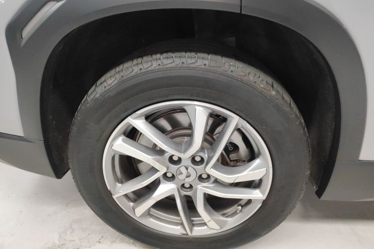 蔚来ES6 2020款 600KM 运动版车身外观6008