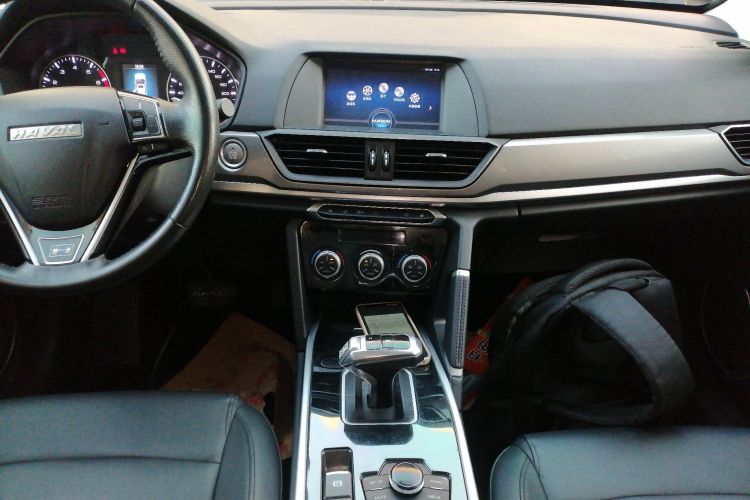 哈弗H6 2018款 蓝标 运动版 1.5T 自动两驱精英型中控内饰16