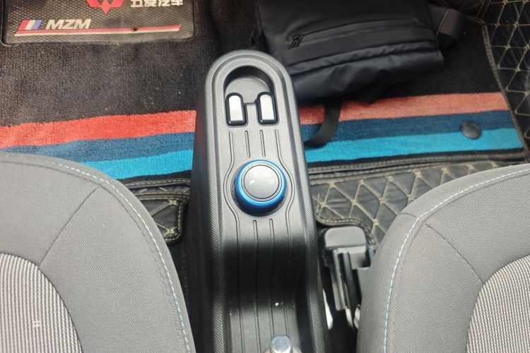 五菱汽车 宏光MINIEV 2020款 自在款 磷酸铁锂中控内饰18