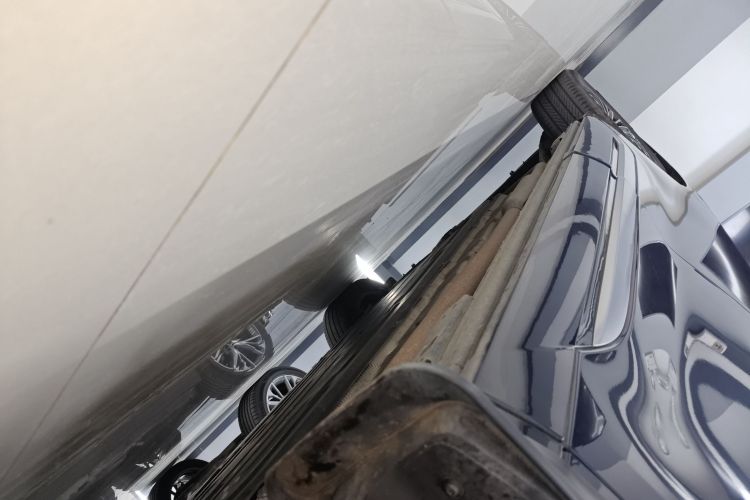 腾势D9 2022款 DM-i 970 四驱旗舰型局部细节9001