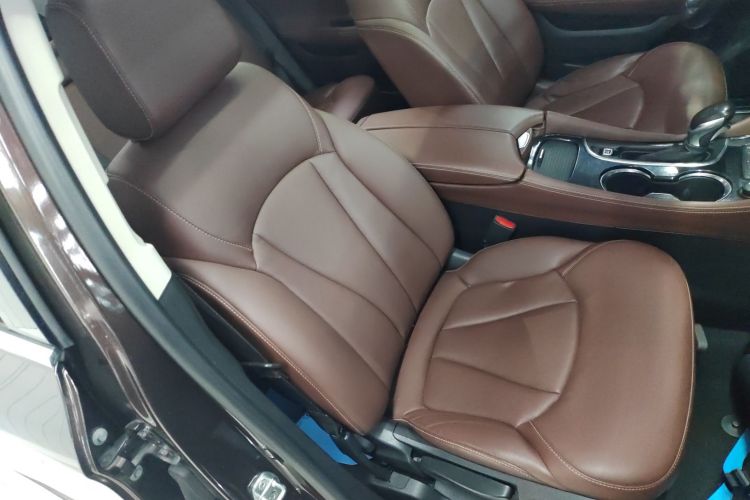 别克 昂科威 2021款 532T 两驱精英型局部细节41