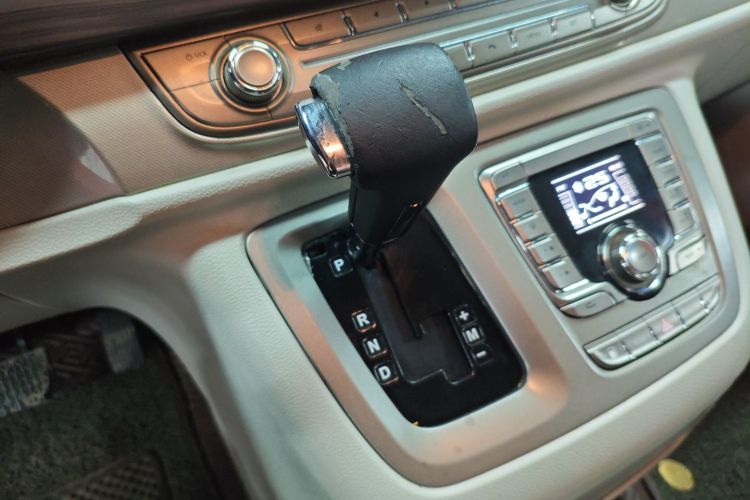 上汽大通MAXUS 大通G10 2018款 PLUS 2.0T 自动智享版中控内饰18