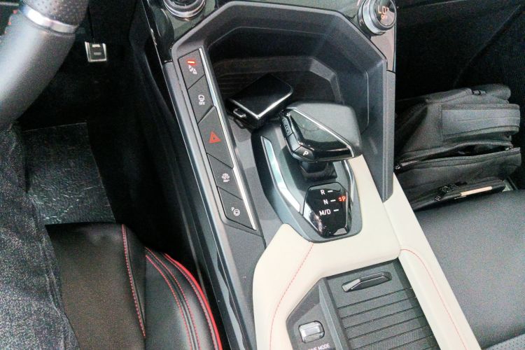 领克06 2020款 1.5T 耀Halo中控内饰18