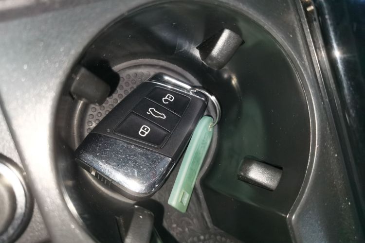 大众 帕萨特新能源 2023款 430PHEV 混动精英版中控内饰11