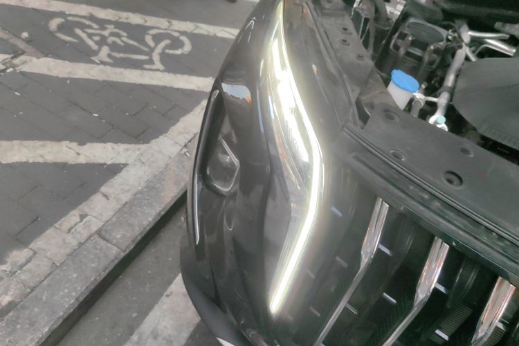 红旗HS7 PHEV 2024款 2.0T PHEV 四驱旗畅版 7座车身外观8